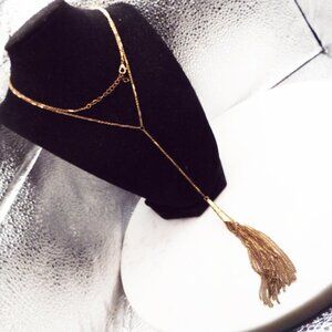 VINTAGE VERY FINE ROSE GOLDEN CHAIN "V" WITH CHAIN TASSEL LAVALIER NECKLACE 52